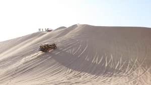 subiendo_dunas_decertica_carro_areneros