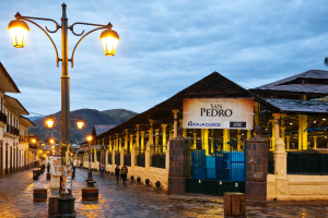 Mercado San Pedro en Cusco: cómo visitarlo
