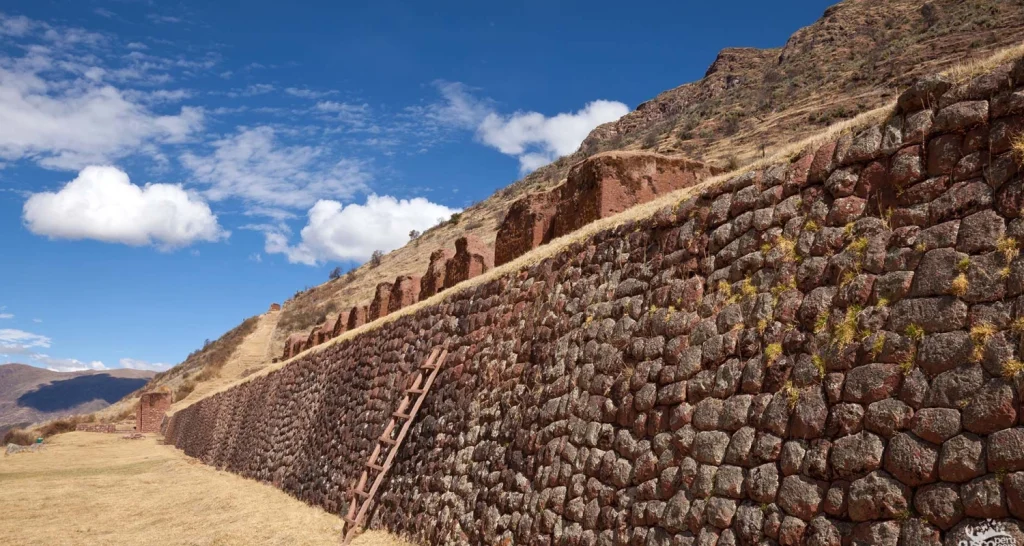 Ruins Along the Trail with Ancient Houses on the Huchuy Qosqo to Machu Picchu Route